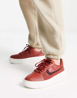 Nike Air Force 1 PLT.AF.ORM trainers in brown