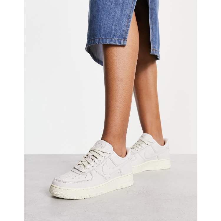 Nike women's af1 white best sale