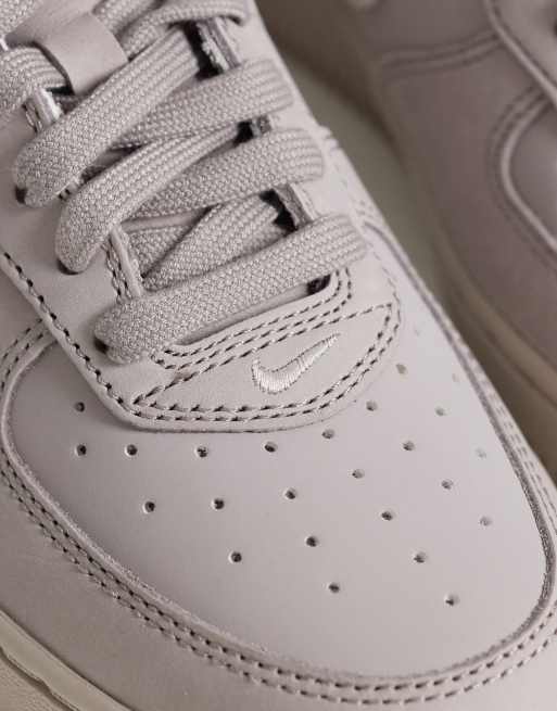Nike Air Force 1 Retro Premium buty sportowe w jasnobrązowym kolorze, 4 z 5