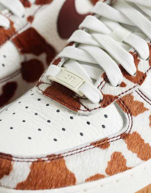 Nike Air Force 1 Retro Premium sneakers in brown cow print , 3 of 5