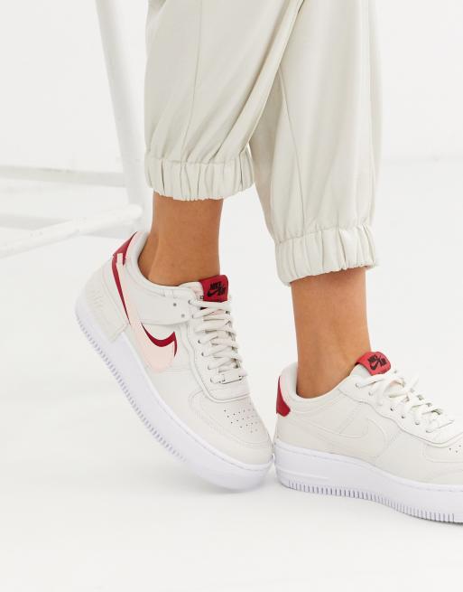 Nike Air Force 1 Shadow Baskets Blanc cass et rose