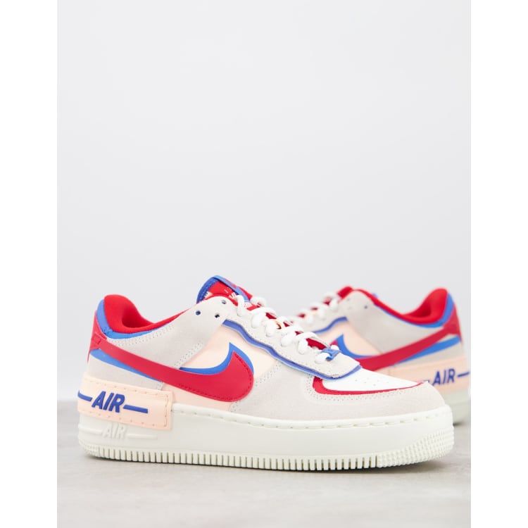 spiraal huurder Zelfgenoegzaamheid Nike – Air Force 1 Shadow – Sneaker in gebrochenem Weiß, Rot und Blau | ASOS