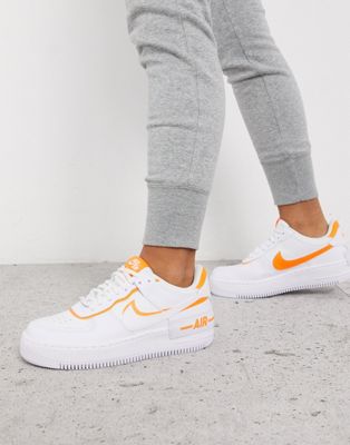 Nike - Air Force 1 Shadow - Sneakers bianche e arancioni-Bianco