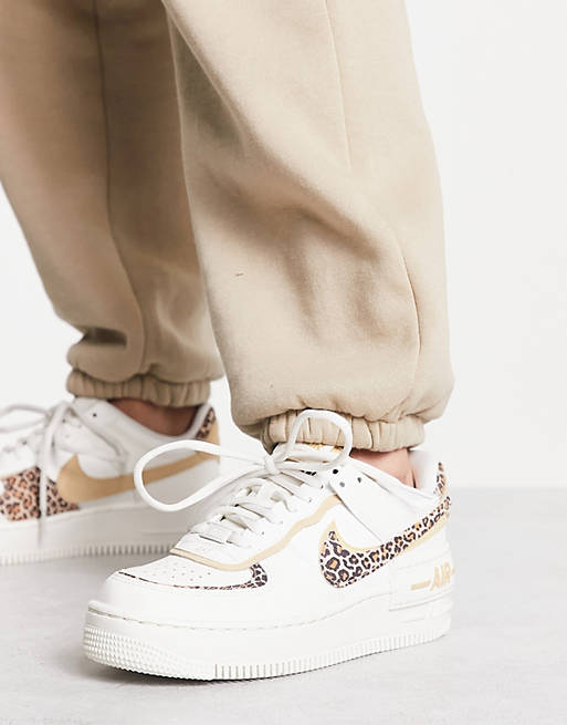 Bont verkoopplan Apt Nike Air Force 1 Shadow sneakers in sail white and leopard | ASOS