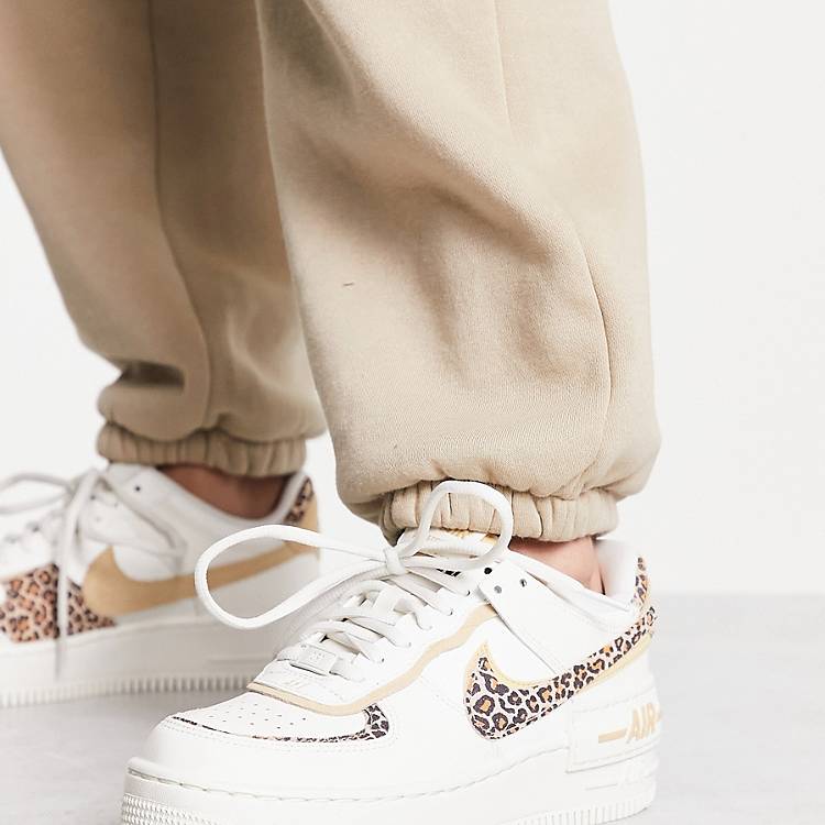 Telégrafo Armonía capoc Nike Air Force 1 Shadow trainers in sail white and leopard | ASOS