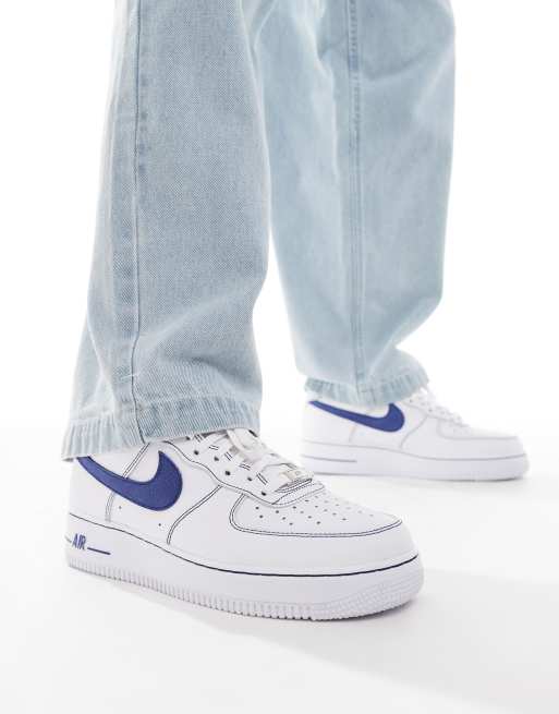 Nike – Air Force 1 – Sneaker in Weiß und Blau