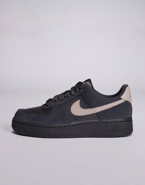 Nike - Air Force 1 - Sneakers in donkergrijs en beige - view 1