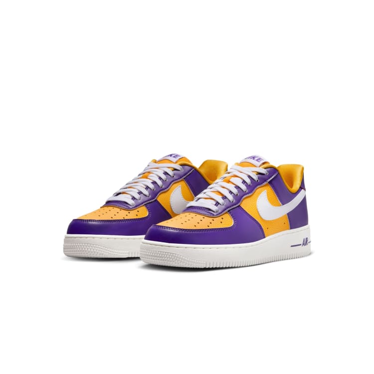 Nike shoes best sale purple and gold