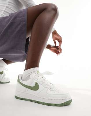 Nike Air Force 1 Sneakers In White And Green