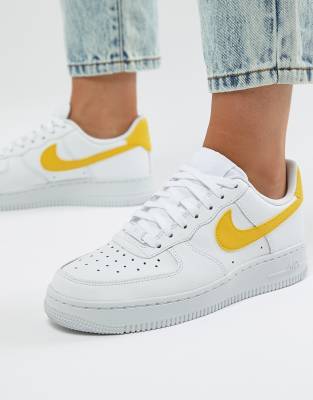 nike air force wit geel