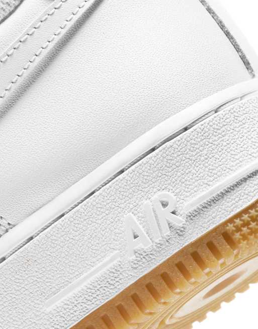 Nike Air Force 1 sneakers with gum sole in white, 4 of 4