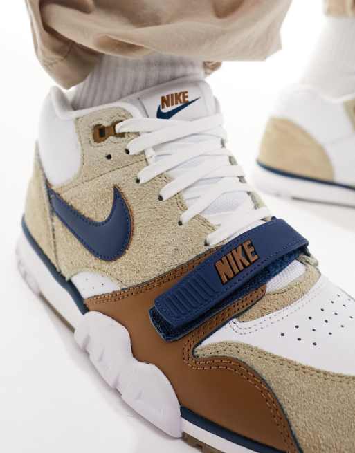 Nike Air Force 1 trainers in brown and multi , 3 of 5