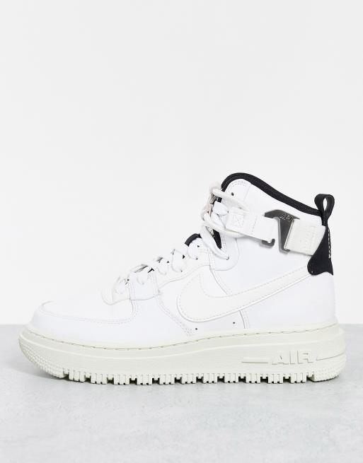 Nike – Air Force 1 – Utility 2.0 – Vita sneakers med höga skaft