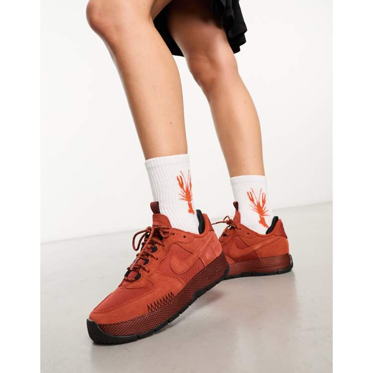 Nike AIR FORCE 1 WILD ラックオレンジ Nike – Air Force 1 Wild – Unisex-Sneaker in Rostorange | ASOS