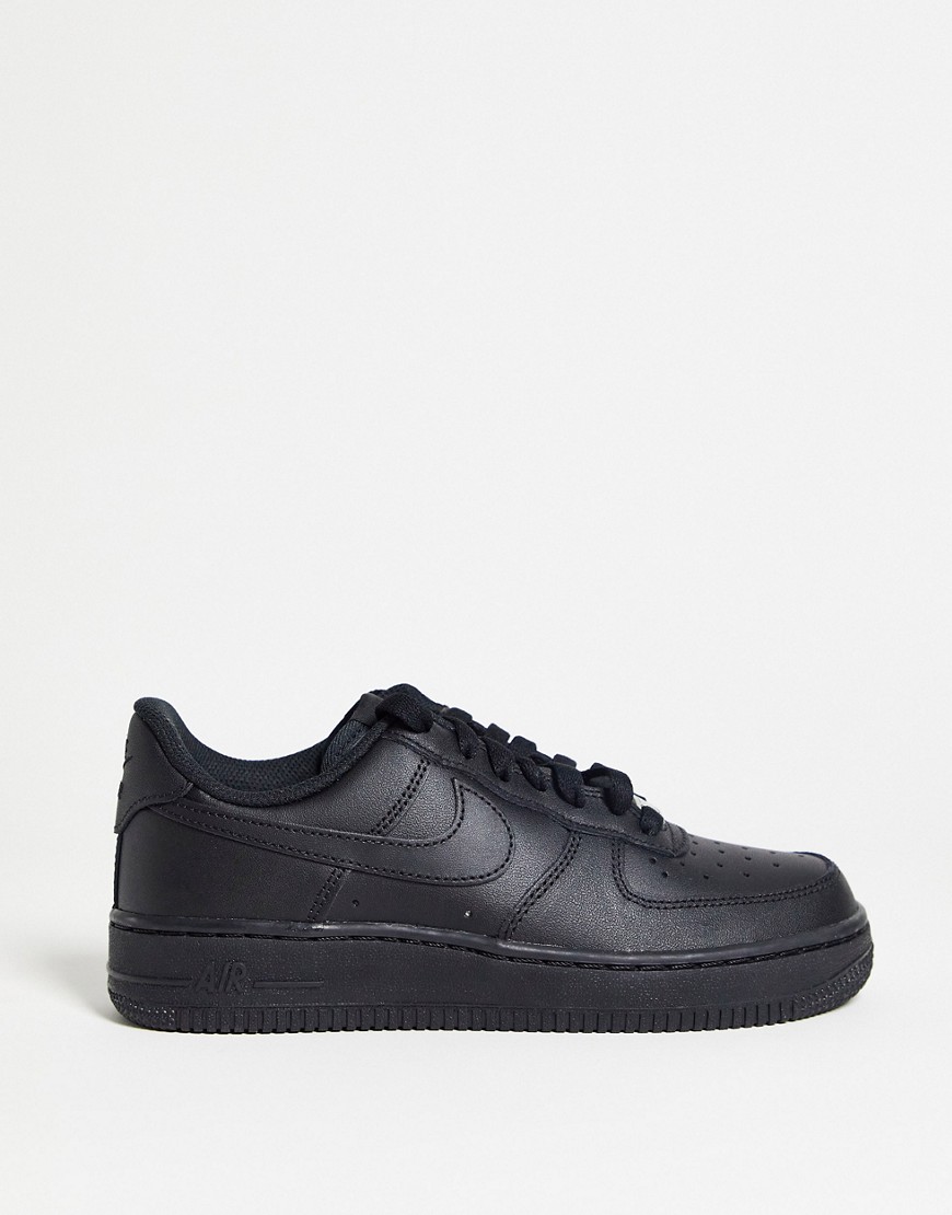 Nike Air Force 1’07 trainers in black