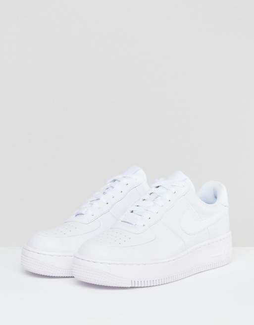 Nike air force upstep sales platform trainers in white