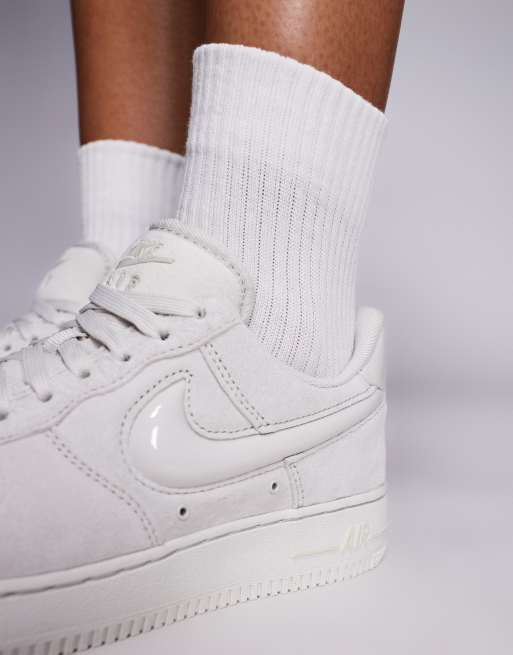 Nike - Air Force 1 '07 - Baskets avec logo virgule effet bombé - Blanc cassé , 4 de 5