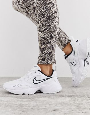 Nike – Air Heights – Sneaker in Schwarz 