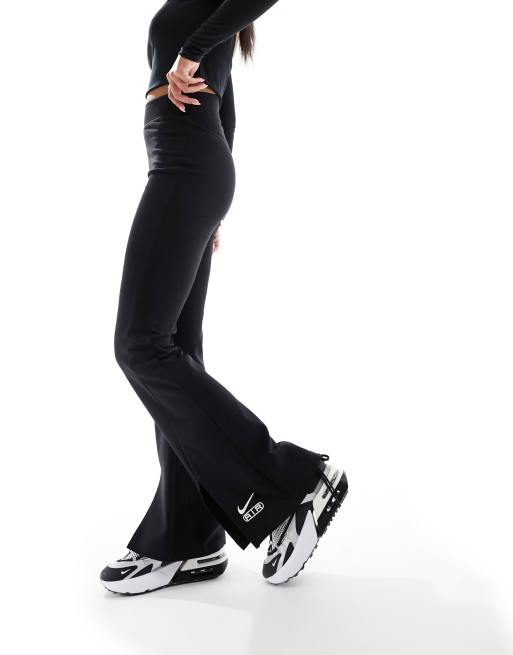 Nike Air Split Flare Leggings in Black