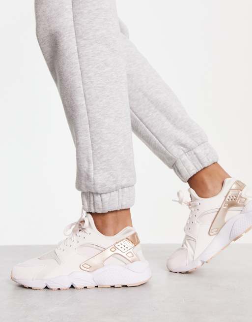 Huarache femme grise 2025 et rose jordan