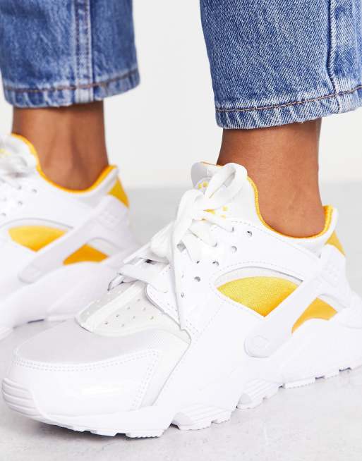 Nike huarache blanche outlet pas cher femme jordan