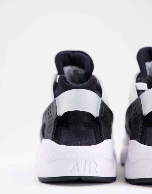 Nike air huarache noir cheap et blanc