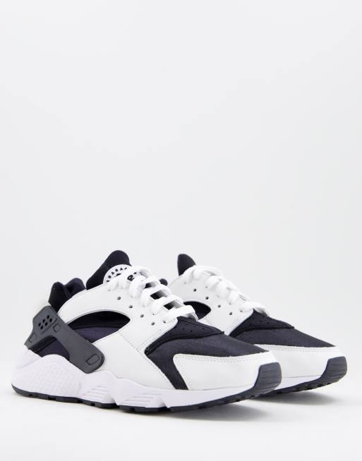 Nike huarache czarne 2024 z biala podeszwa