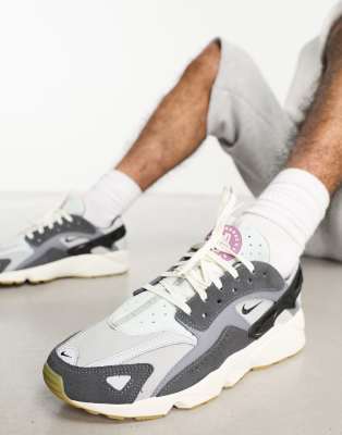 nike air huarache run premium grey