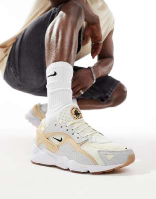  Air Huarache Runner trainers in tan and grey