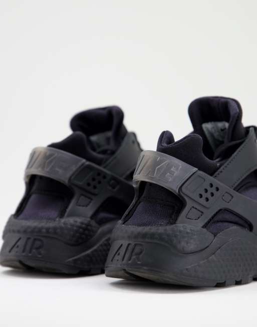 Air Huarache in black | ASOS