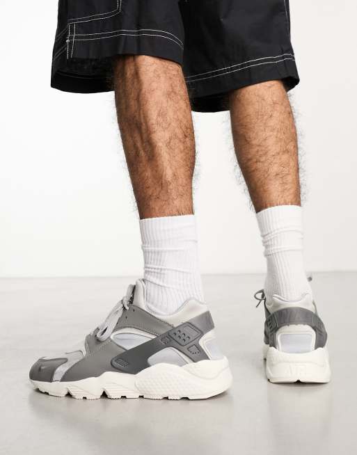 Nike Air Huarache sneakers in gray