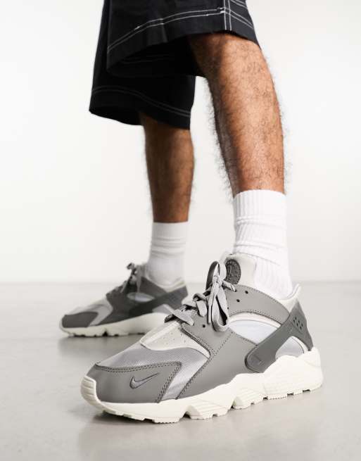 Gray huaraches hotsell on feet