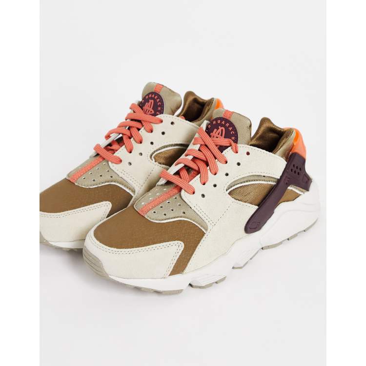 Nike Air Huarache trainers in khaki and burgundy mix ASOS