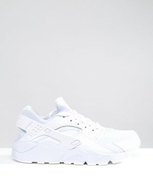 Nike Air Huarache trainers in white 