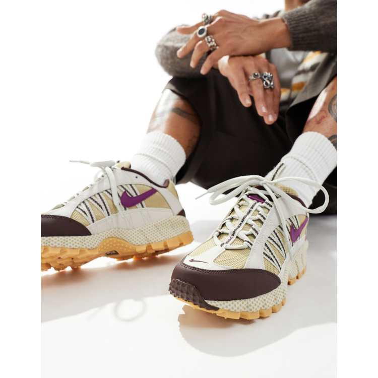 Nike Air Humara sneakers in beige and purple