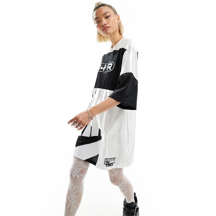 Nike Air jersey oversized T-shirt dress in white and black | ASOS