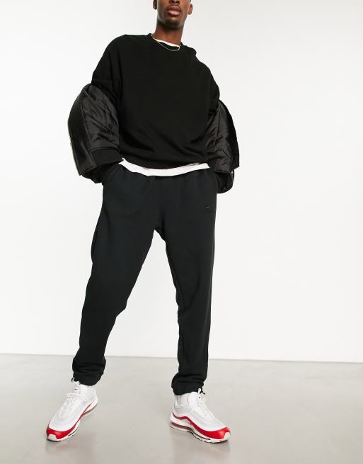 mens black nike air joggers