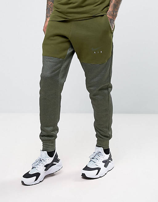 Nike Air Joggers In Tapered Fit In Green 832152-331 | ASOS
