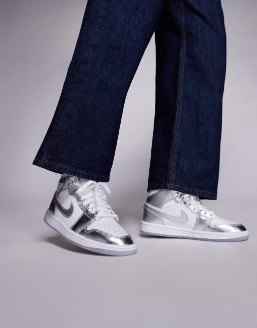 Nike – Air Jordan 1 – Biało-srebrne buty sportowe, 2 z 5