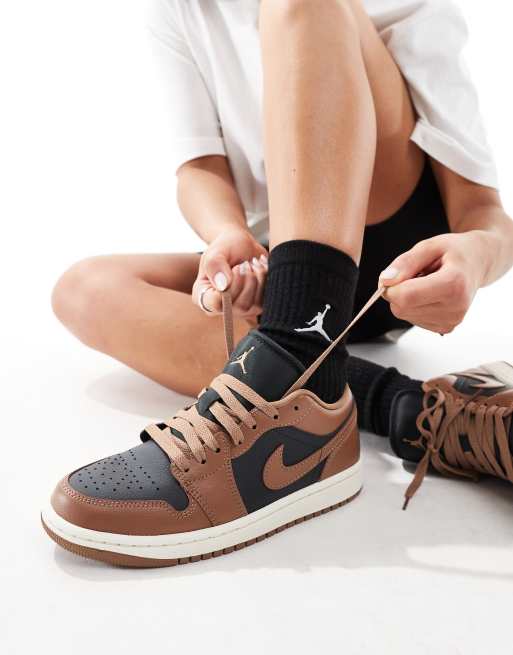 Nike - Air Jordan 1 – Bruna och svarta sneakers med låga skaft , 5 av 5