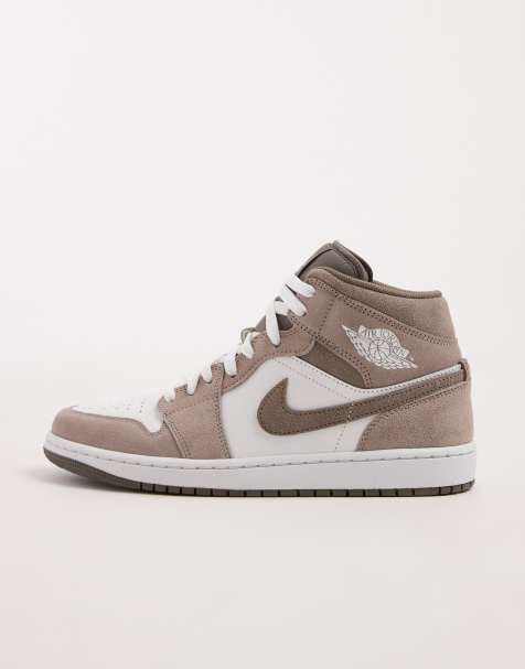 Nike - Air Jordan 1 - Halfhoge sneakers in bruin en wit - view 1