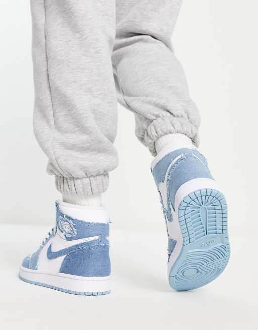 Nike Air Jordan 1 High OG sneakers in white/boarder blue