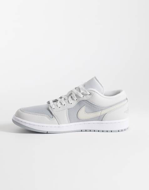 Nike Air Jordan 1 low geweven sneakers in lichtblauw en gebroken wit - view 1