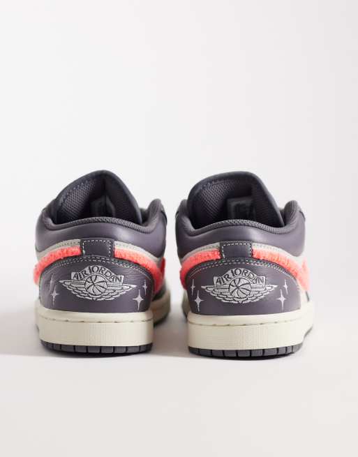 Nike Air Jordan 1 Low NA4 sneakers in gray and pink, 3 of 5