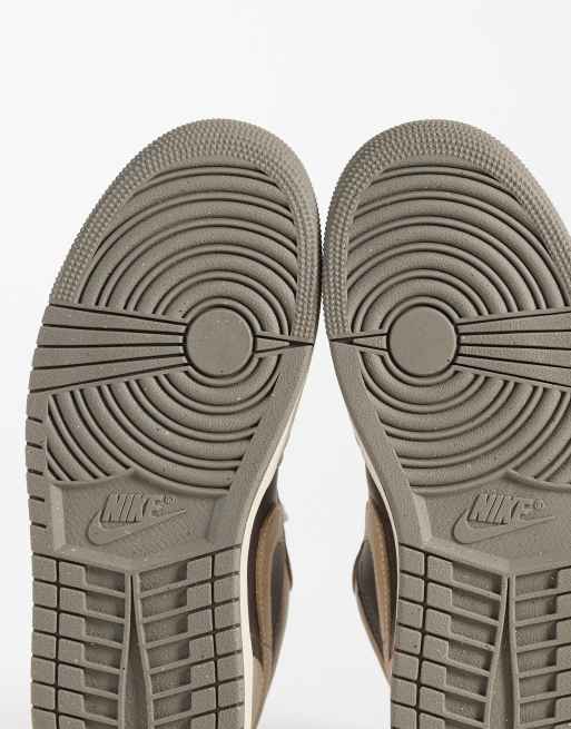 Nike Air Jordan 1 Low SE sneakers in beige and gray | ASOS