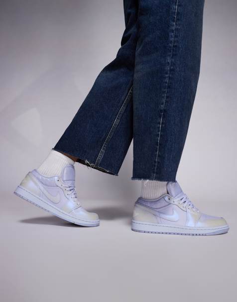 Nike Air Jordan 1 Low SE V3 sneakers in light blue - view 1