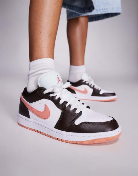Nike – Air Jordan 1 Low – Sneaker in Braun und Rosa - view 1