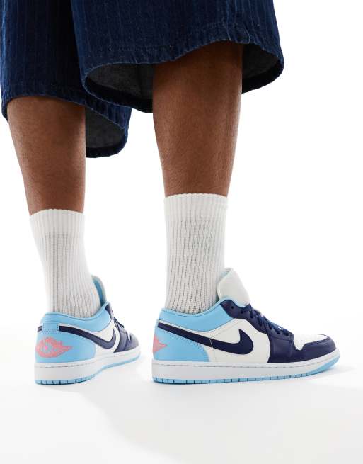 Nike Air Jordan Low Sneakers basse azzurre e bianche ASOS