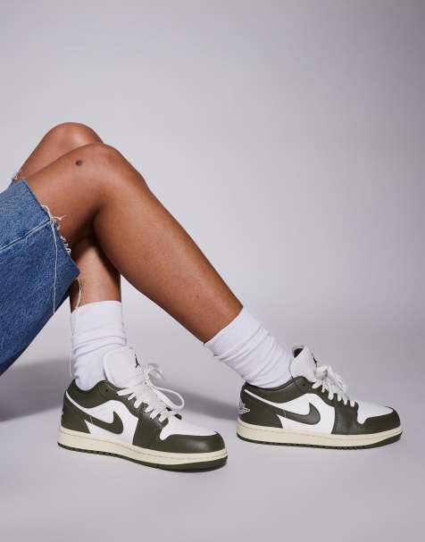 Nike - Air Jordan 1 Low - Sneakers basse color kaki e bianco - view 1