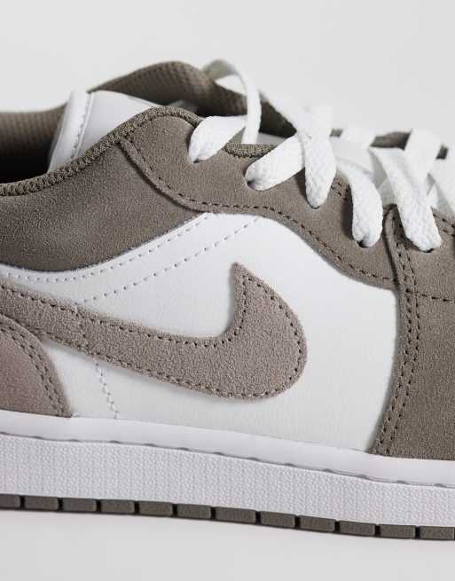Nike Air Jordan 1 low sneakers i brun og hvid, 4 af 5
